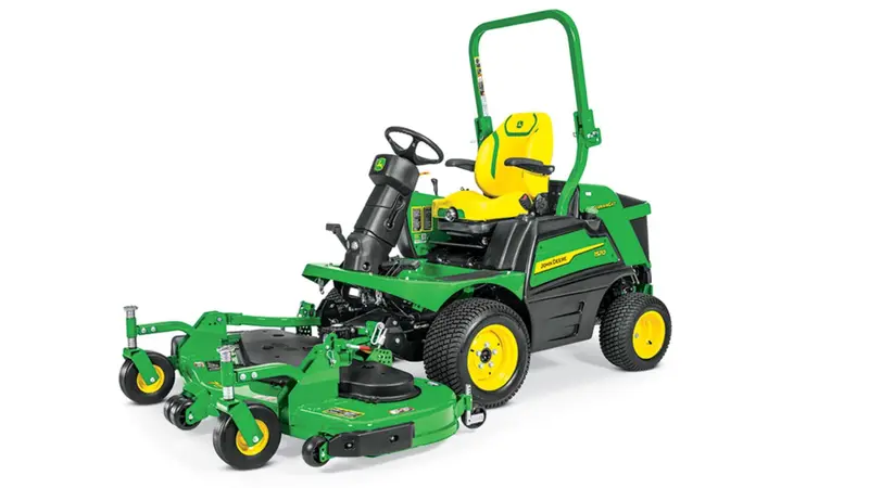John Deere 1570 Terraincut™ Front-Mount Commercial Mower 1