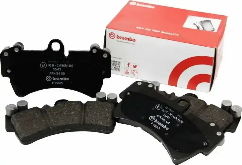 Brembo Front Ceramic Brake Pads For 2016–2018 Acura Ilx & 2016–2017 Honda Accord – Nao Formula, Oe Equivalent 1